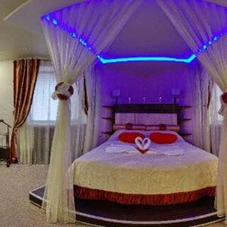 Гостиница Costa Набережные Челны Джуниор Сюит с 1 двуспальной кроватью-1